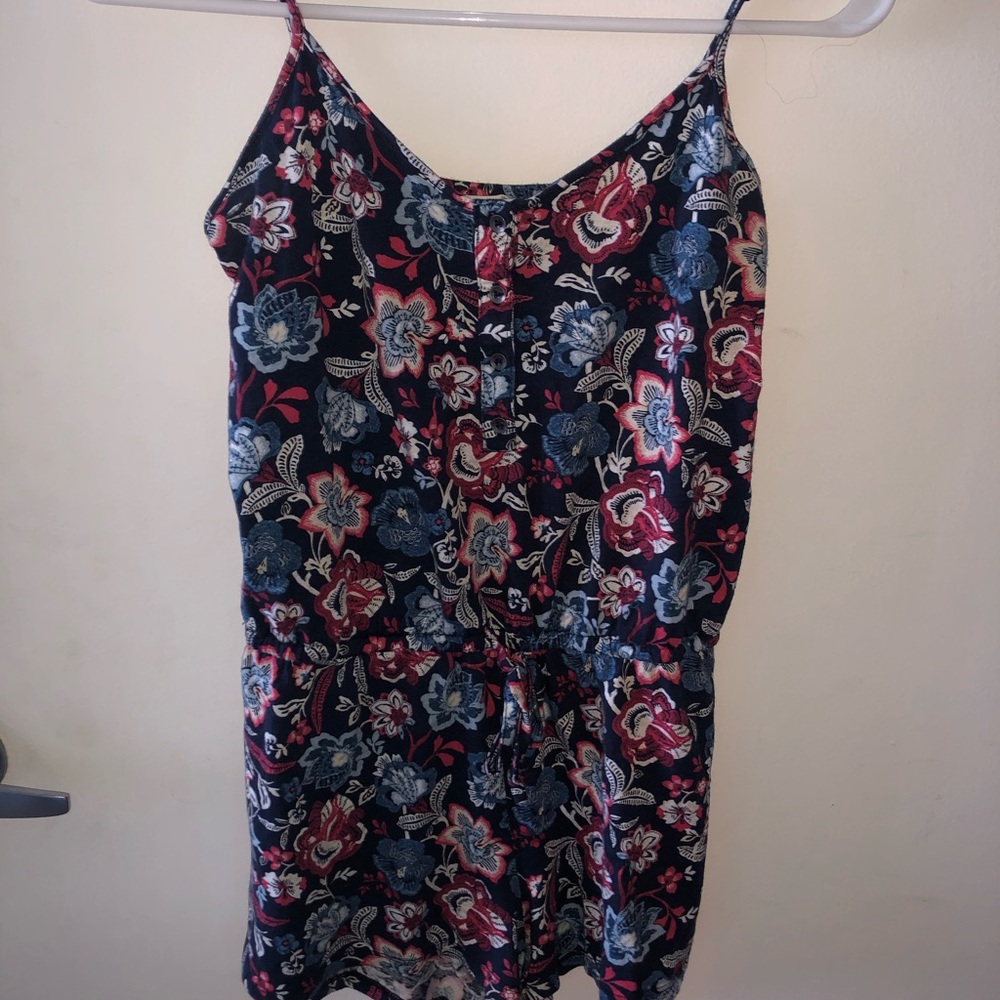 AÉROPOSTALE floral multicolor romper